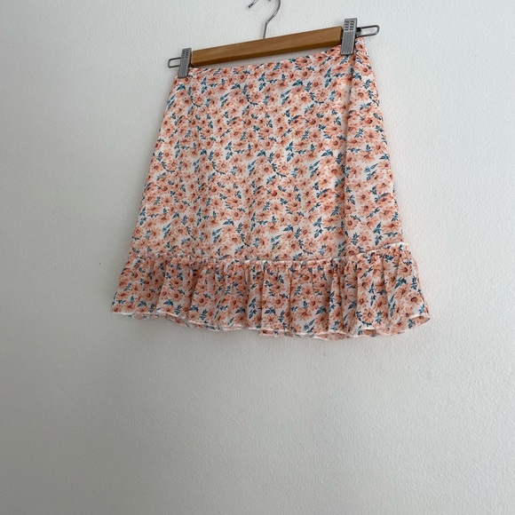 City beach mini skirt - Picture 4 of 6